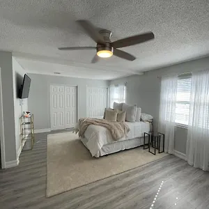  Apartment Modern Townhome United States