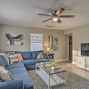  Holiday home Seaside Bungalow Patio And Grill! United States